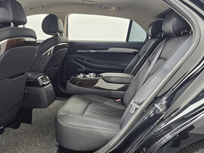 2021 Genesis G90 thumbnail 16