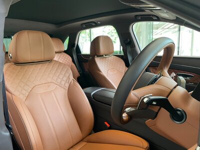 BENTLEY BENTAYGA - 9