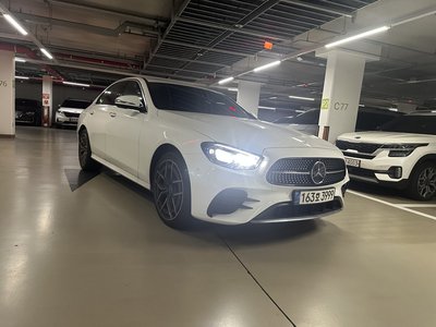 MERCEDES-BENZ E-CLASS