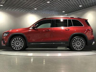 MERCEDES-BENZ GLB - 10