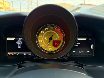 صورة 15 لـ 2021 Ferrari F8 SPIDER
