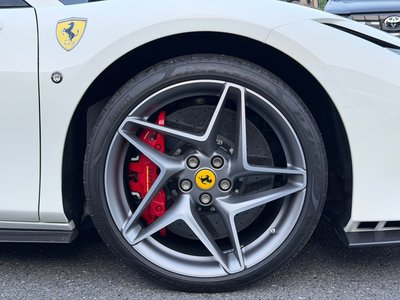 صورة 42 لـ 2021 Ferrari F8 SPIDER