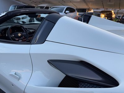 صورة 32 لـ 2021 Ferrari F8 SPIDER