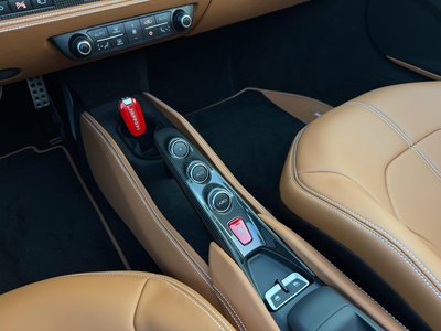 صورة 19 لـ 2021 Ferrari F8 SPIDER