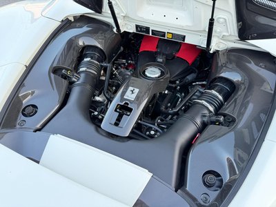 صورة 33 لـ 2021 Ferrari F8 SPIDER