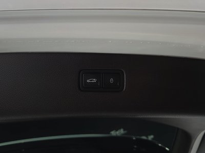2022 Genesis GV80 thumbnail 26