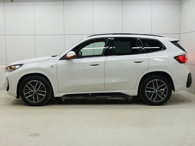 صورة 8 لـ 2024 BMW X1