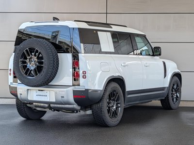 LAND ROVER DEFENDER - 9