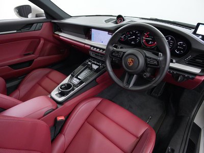PORSCHE 911 - 9