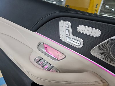 MERCEDES-BENZ GLS - 4