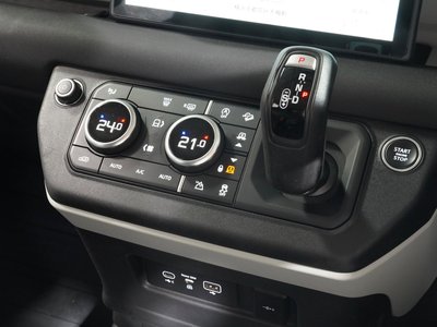 LAND ROVER DEFENDER 2020 thumbnail 3