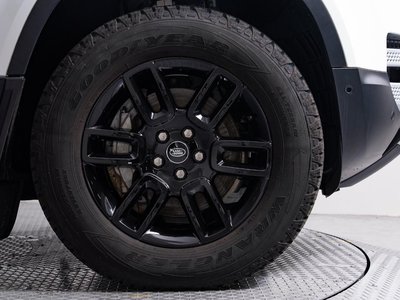 LAND ROVER DEFENDER - 5