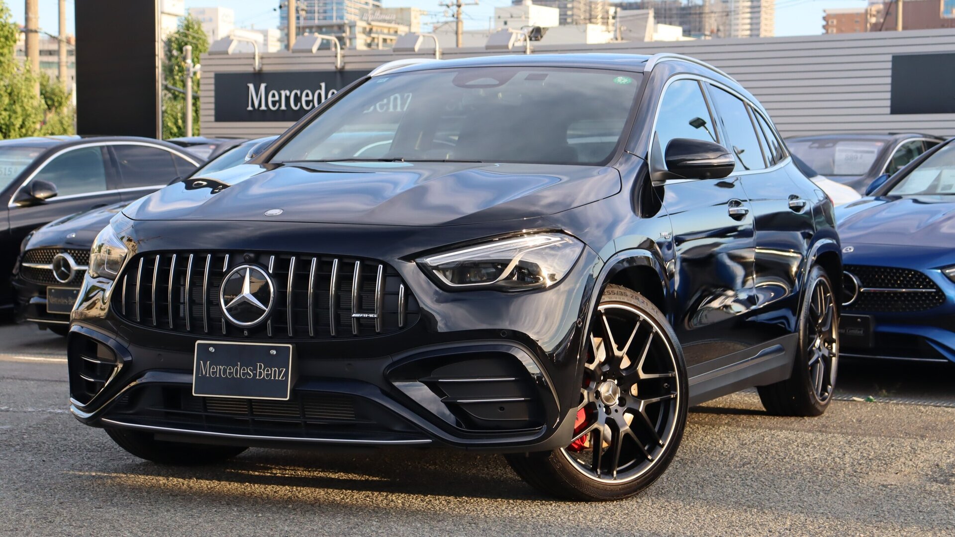 MERCEDES-BENZ GLA AMG - View 1