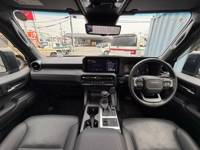 TOYOTA LAND CRUISER 250 - 3