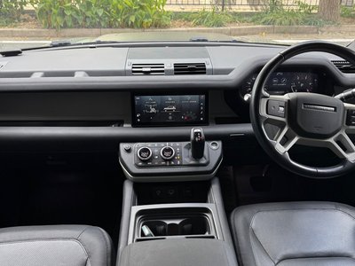 LAND ROVER DEFENDER 110 X DYNAMIC SE D300 - 4