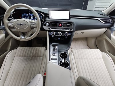 صورة 5 لـ 2021 GENESIS THE NEW G70