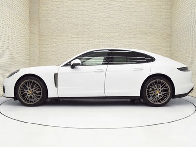 PORSCHE PANAMERA - 6