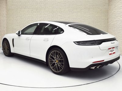 PORSCHE PANAMERA - 2