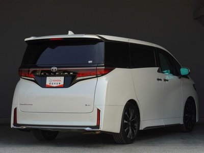2023 Toyota VELLFIRE photo 2