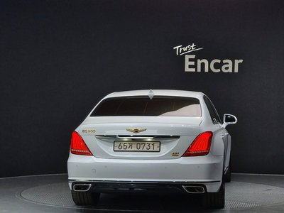 صورة 3 لـ 2016 GENESIS EQ900