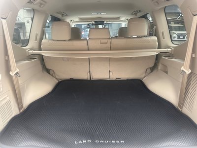 2023 Toyota LAND CRUISER 300 — фото 30