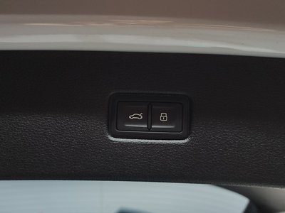 2021 AUDI Q7 — миниатюра 22