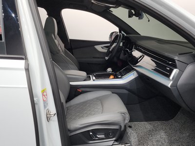 2021 AUDI Q7 — миниатюра 16