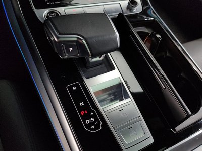 2021 AUDI Q7 — миниатюра 12