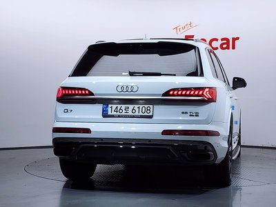 2021 AUDI Q7 照片 3