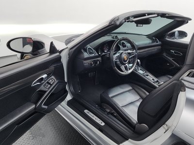 صورة مصغرة 17 لـ 2021 Porsche 718