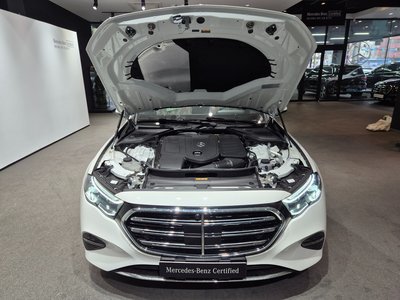 MERCEDES-BENZ E-CLASS - 7