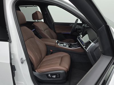 2025 BMW X5 缩略图 12