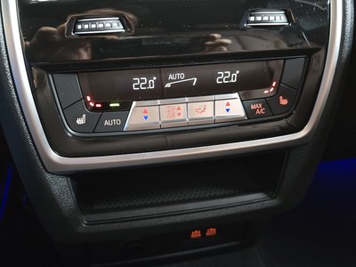 2025 BMW X5 缩略图 17