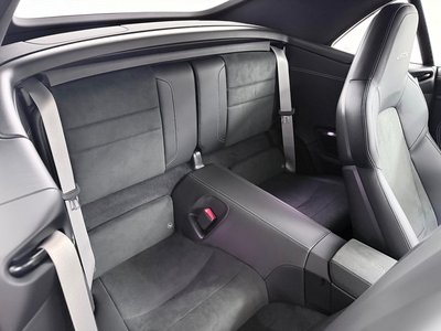 2024 Porsche 911 — миниатюра 32