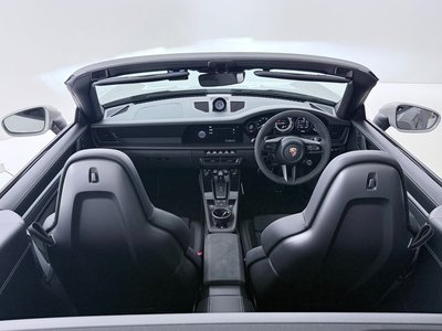 صورة 2 لـ 2024 Porsche 911