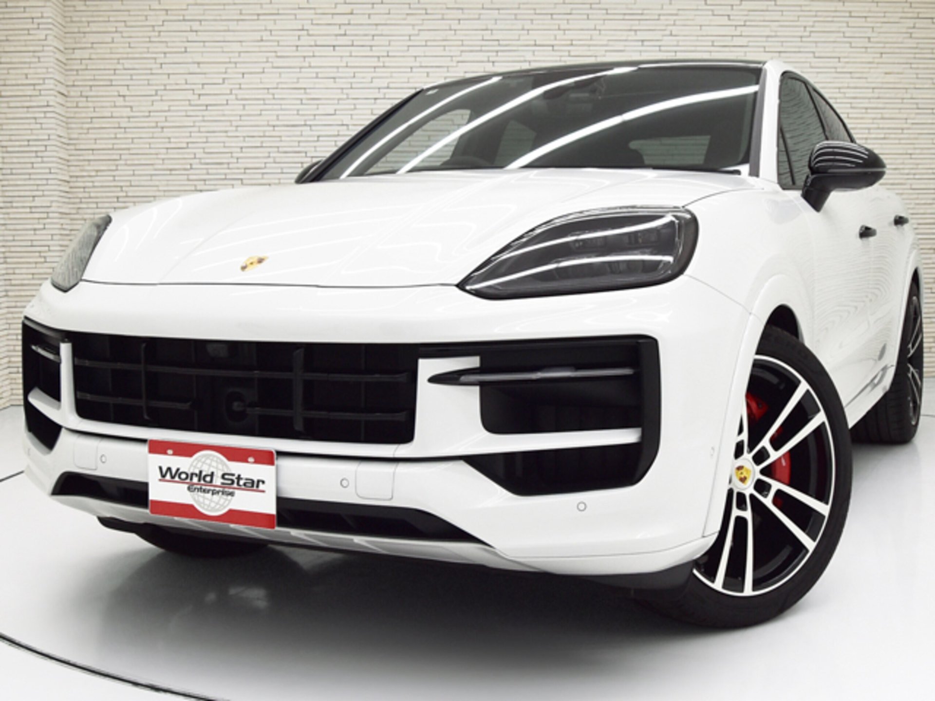 PORSCHE CAYENNE - View 1