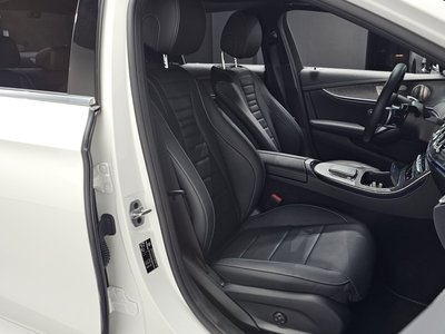 MERCEDES-BENZ E-CLASS - 10