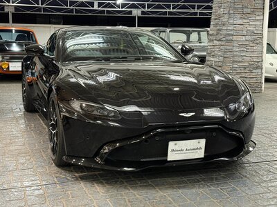 ASTON MARTIN VANTAGE - 2