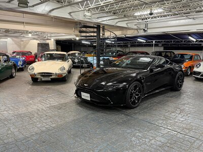 ASTON MARTIN VANTAGE - 6