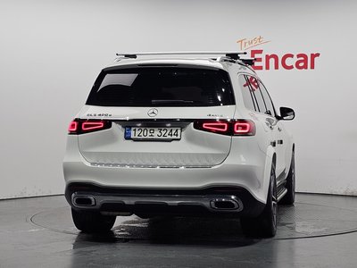 2022 Mercedes-BENZ GLS — фото 4