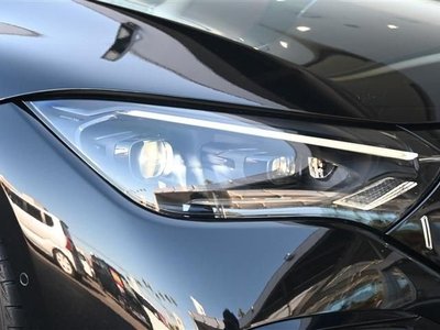 MERCEDES-BENZ EQE - 8