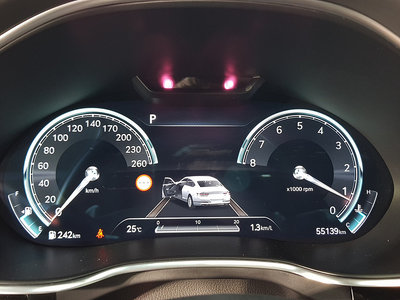 صورة 8 لـ 2023 Genesis G80