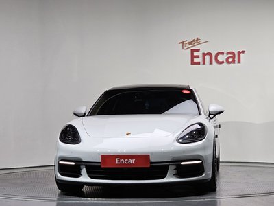 PORSCHE PANAMERA - 2