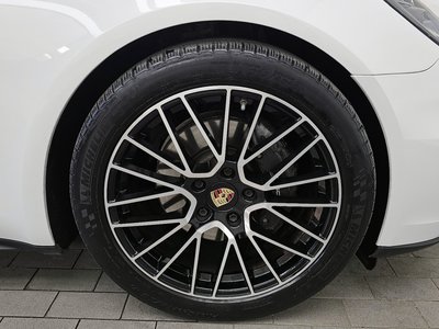 PORSCHE PANAMERA - 9