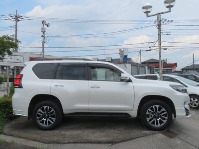 TOYOTA LAND CRUISER PRADO - 3