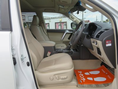 TOYOTA LAND CRUISER PRADO - 7