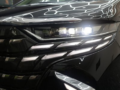2025 TOYOTA ALPHARD 缩略图 18