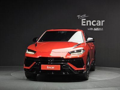 LAMBORGHINI URUS - 2