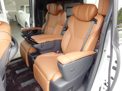 TOYOTA VELLFIRE - 9