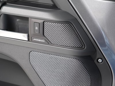 LAND ROVER DEFENDER - 6